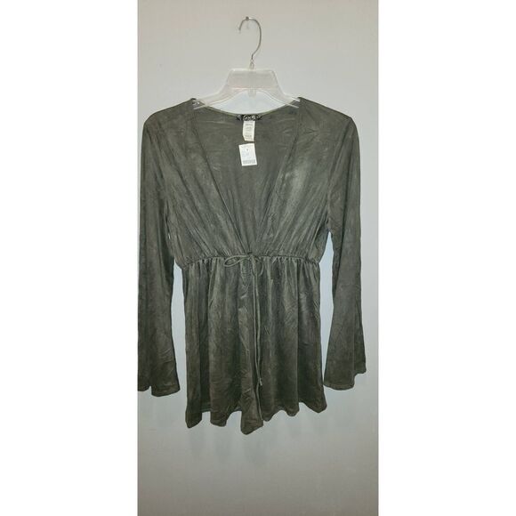 Discovery Olive Romper  - Picture 1 of 7